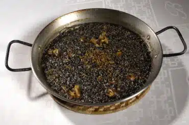 Arroz negro Valenciano Arroz negro Valenciano