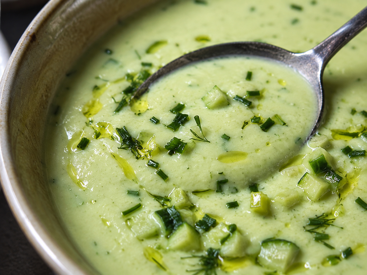 Sopa fria de Pepino Sopa fria de Pepino receta casera paso a paso