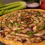 Pizza de pollo barbacoa