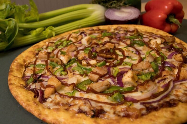 Pizza de pollo barbacoa