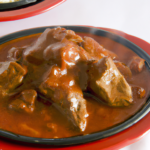 Carrillada de ternera en salsa: Un Plato Reconfortante y Sabroso Carrillada de ternera en salsa: Un Plato Reconfortante y Sabroso receta casera paso a paso