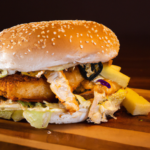 Hamburguesa de pollo casera: Sabor Irresistible y Salud en Cada Bocado Hamburguesa de pollo casera: Sabor Irresistible y Salud en Cada Bocado